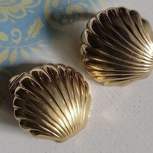 Gold Shell Earrings